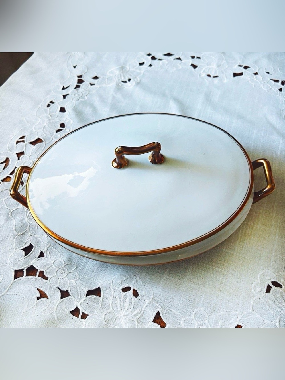 Vintage Turin Bavaria Germany Covered Serving Dish Porcelain White Gold Trim Han